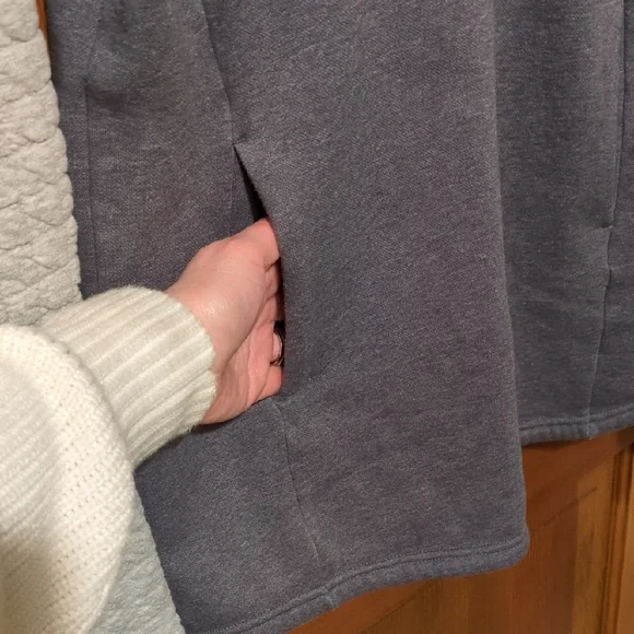 Columbia Gray and Cream Quilted Pullover - Medium - Picture 4 of 7